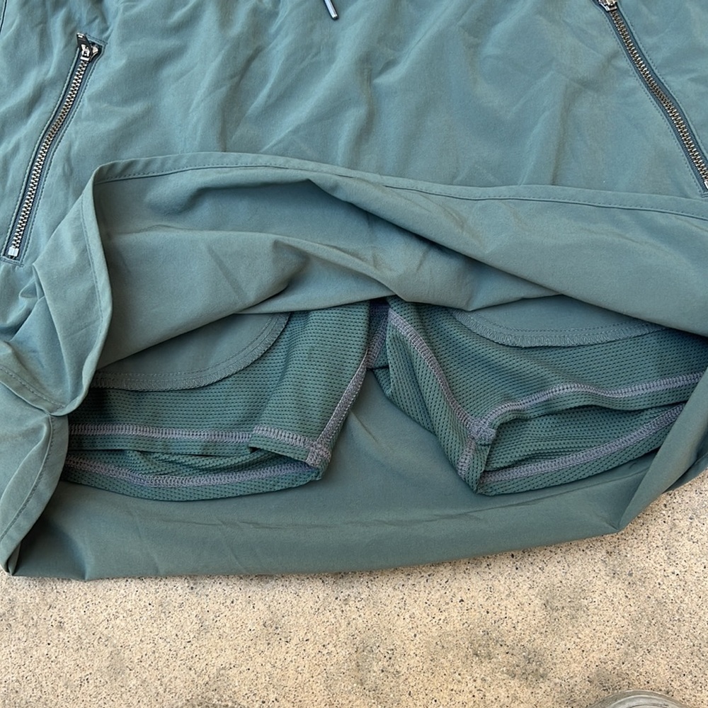 Athleta Stretch In Green Skort with Front Zipper Pockets Women's Size 4 - Picture 4 of 8